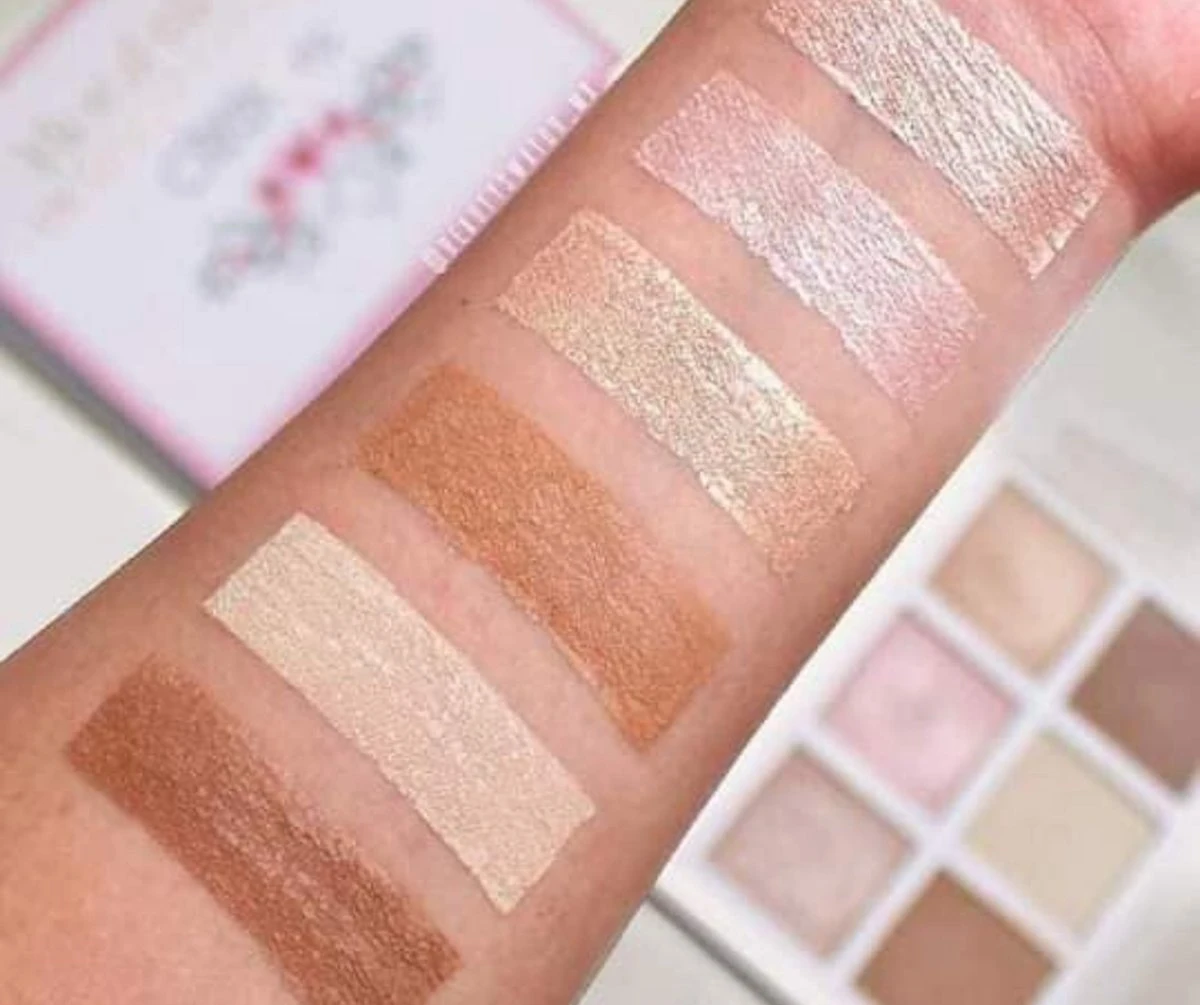 Beauty Creations Floral Bloom Highlight & Contour Palette - Afbeelding 9