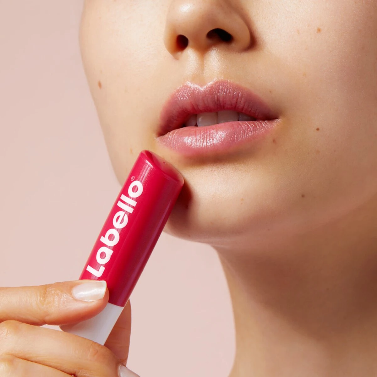 Labello Cherry Shine - Lippenbalsem - Afbeelding 4