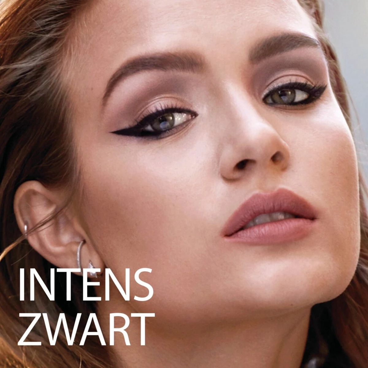 Maybelline New York Tattoo Studio Tattoo Liner - Liquid Ink - 710 Inked Black – Zwart - Ultra Langhoudende Liquid Eyeliner - Afbeelding 4