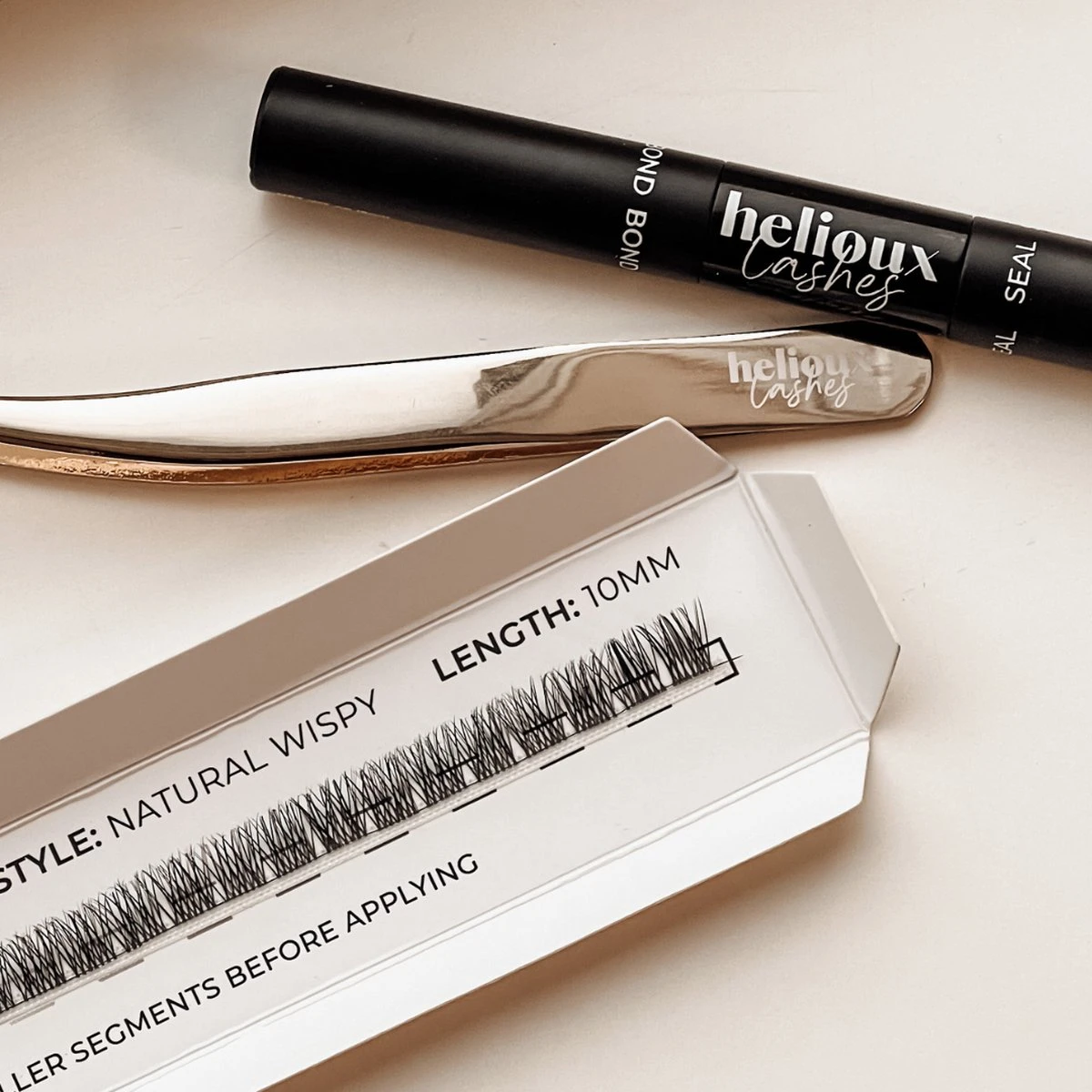 Helioux® - Quicklashes Nepwimpers - DIY Wimpersextensions Voor Thuis - 12mm - Blijven 5+ Dagen Zitten - Complete Set Incl. Wimpers, Lijm, Remover, Pincet - Herbruikbaar - Falscara - Afbeelding 5