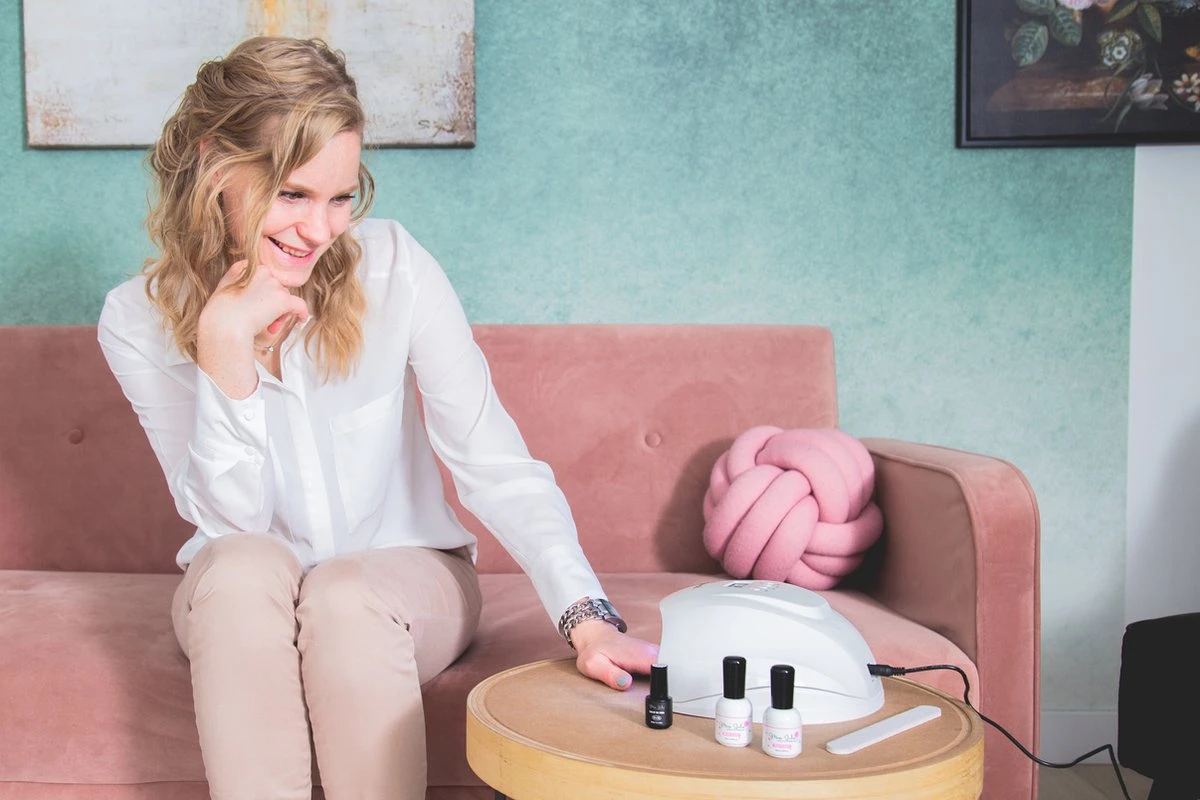 Miss Jules - 6-Delige Gellak Starterspakket - Nagellak - Kleur Nude - Glanzend & Dekkend Resultaat - Afbeelding 6