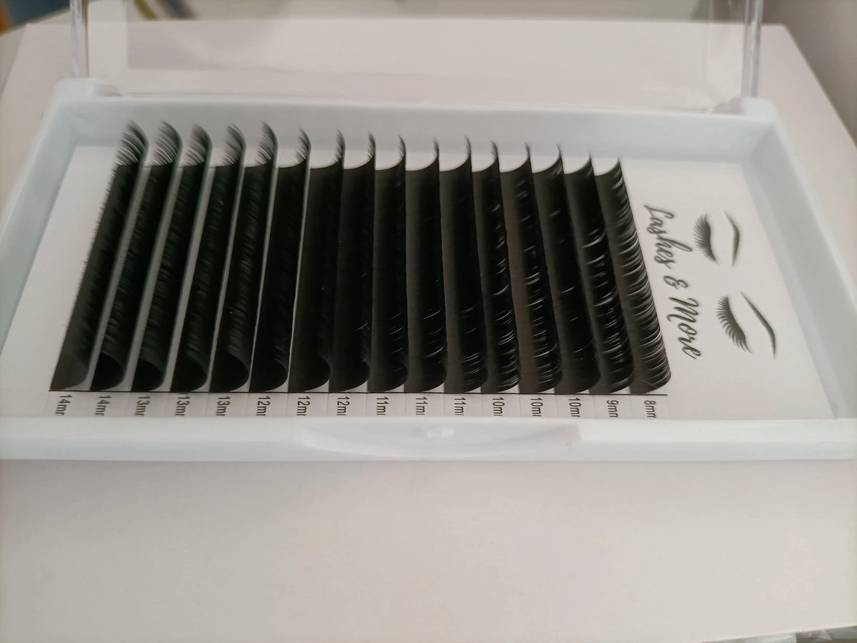 Lashes & More Wimperextensions - One By One - C Krul – Dikte 0.20 – Lengte Mixed – 16 Rijen In Een Tray - Nepwimpers - Flat Lashes - Verkrijgbaar In C En D Krul En In Dikte 0.15 En 0.20 - Afbeelding 5